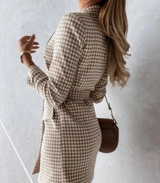 Sophia - Robe blazer croisée à carreaux avec ceinture