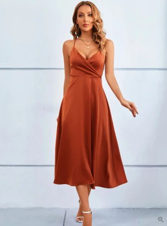 Scarlett - Robe maxi dos-nu en satin sans bretelles